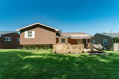 905 Roosevelt Avenue, Aliquippa, PA 15001 - Photo 41