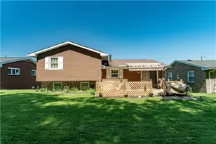 905 Roosevelt Ave, Aliquippa, PA 15001 - Photo 41