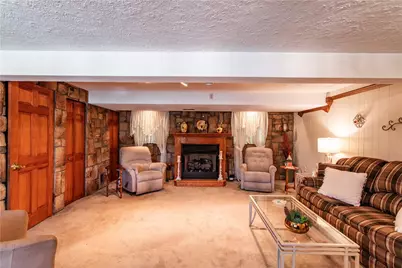 905 Roosevelt Avenue, Aliquippa, PA 15001 - Photo 25