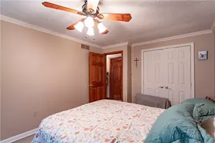 905 Roosevelt Ave, Aliquippa, PA 15001 - Photo 11