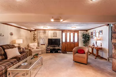 905 Roosevelt Avenue, Aliquippa, PA 15001 - Photo 29