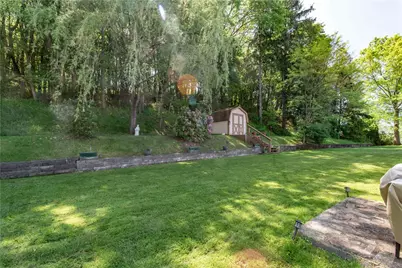 905 Roosevelt Avenue, Aliquippa, PA 15001 - Photo 39