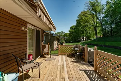905 Roosevelt Avenue, Aliquippa, PA 15001 - Photo 35