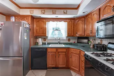 905 Roosevelt Avenue, Aliquippa, PA 15001 - Photo 9