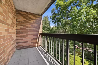 1500 Cochran Road #900, Scott Township, PA 15243 - Photo 27