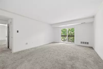 1500 Cochran Road #900, Scott Township, PA 15243 - Photo 21