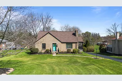 211 Patton Dr, Moon/Crescent Twp, PA 15108 - Photo 3
