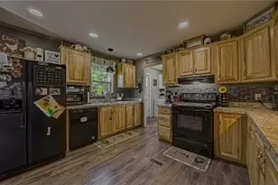 108 E 1st St, Crucible, PA 15325 - Photo 5