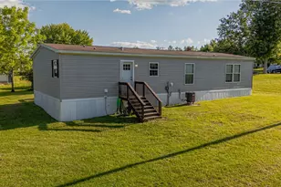 108 E 1st St, Crucible, PA 15325 - Photo 21