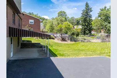 7113 Dumbarton Pl, Bethel Park, PA 15102 - Photo 35