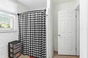 224 W College St, Canonsburg, PA 15317 - Photo 27