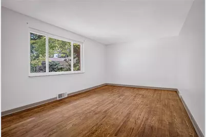 4737 Jewel Dr, Pittsburgh, PA 15236 - Photo 5