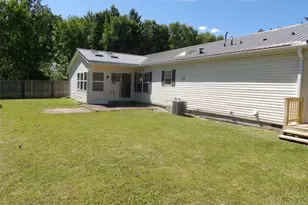 1040 Marshall St, Conneaut Lake, PA 16316 - Photo 15