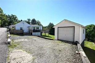10415 Lilac St, Irwin, PA 15642 - Photo 29