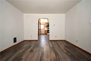 10415 Lilac St, Irwin, PA 15642 - Photo 5