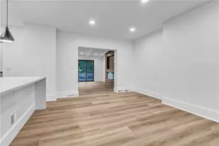 5836 Northumberland St, Pittsburgh, PA 15217 - Photo 17