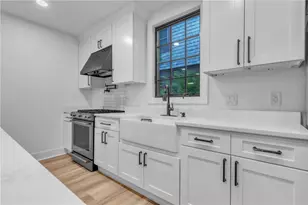 5836 Northumberland St, Pittsburgh, PA 15217 - Photo 11