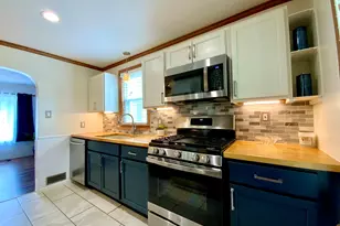 2521 Grandview Ave, Harmony Township, PA 15003 - Photo 9