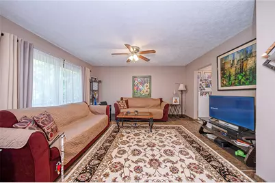 205 Springwater Ct, Moon/Crescent Twp, PA 15108 - Photo 7