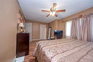 205 Springwater Ct, Moon/Crescent Twp, PA 15108 - Photo 19