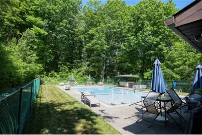 205 Springwater Ct, Moon/Crescent Twp, PA 15108 - Photo 35