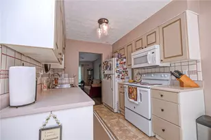205 Springwater Ct, Moon/Crescent Twp, PA 15108 - Photo 15