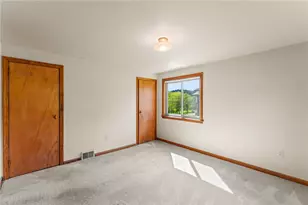 1484 Nine Eighty Rd, Cecil, PA 15317 - Photo 15