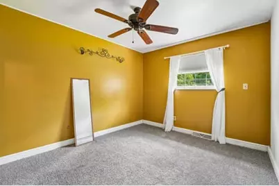 584 Joan St, Cranberry Township, PA 16066 - Photo 9