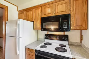 319 Bellford Ct, Cranberry Township, PA 16066 - Photo 11