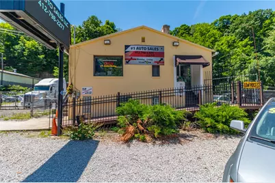 174 Sandy Creek Rd, Pittsburgh, PA 15147 - Photo 1