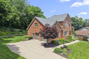 4016 Rustic Woods Dr, Jefferson Hills, PA 15025 - Photo 5