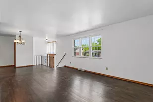 596 Anderson Ave, Pittsburgh, PA 15239 - Photo 3