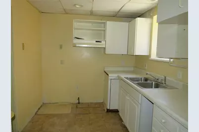 423 Braddock Rd, Pittsburgh, PA 15221 - Photo 13