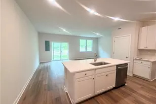 143 Scotland Ln, Jackson Township, PA 16037 - Photo 3