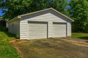 1919 Mercer Rd, Franklin Township, PA 16117 - Photo 3