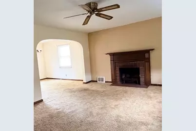 749 Pershing St, Ellwood City, PA 16117 - Photo 5