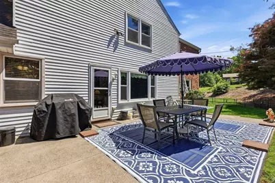 2358 Golfview Dr, Pittsburgh, PA 15241 - Photo 39