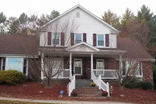 2358 Golfview Dr, Pittsburgh, PA 15241 - Photo 1