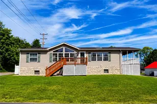 190 McGovern Blvd, Moon/Crescent Twp, PA 15046 - Photo 3