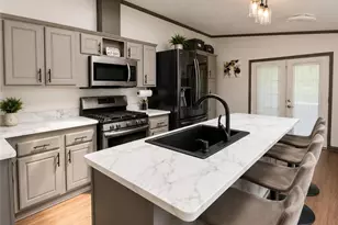 190 McGovern Blvd, Moon/Crescent Twp, PA 15046 - Photo 7