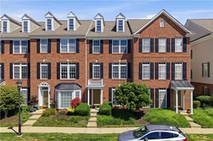 230 Park Square Ln, Pittsburgh, PA 15238 - Photo 1