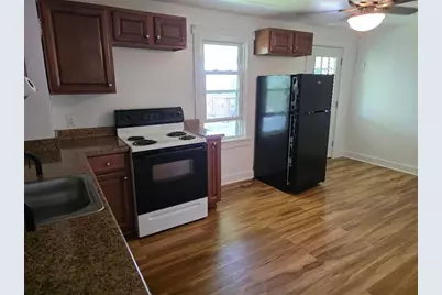 425 Mount Vernon Ave, Coraopolis, PA 15108 - Photo 1