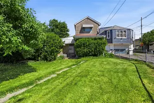 1149 9th St, Stowe Township, PA 15136 - Photo 1