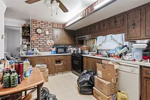 1149 9th St, Stowe Township, PA 15136 - Photo 7