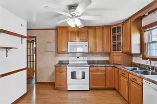 24 Taylor Ave, East Bethlehem, PA 15322 - Photo 9