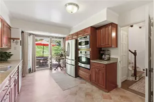 200 Navajo Rd, Bethel Park, PA 15241 - Photo 13