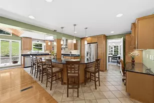 317 Cornwall Dr, Pittsburgh, PA 15238 - Photo 9