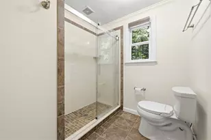 317 Cornwall Dr, Pittsburgh, PA 15238 - Photo 25