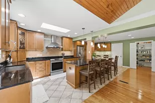 317 Cornwall Dr, Pittsburgh, PA 15238 - Photo 7