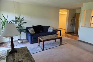 1987 Centurion Dr, Pittsburgh, PA 15221 - Photo 3